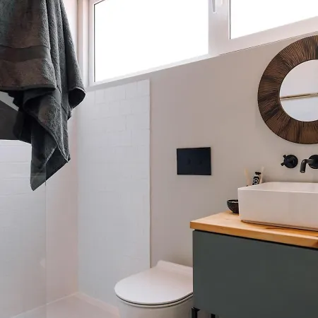 Apartment Luala - 2 Bedrooms In Principe Real Lisbon